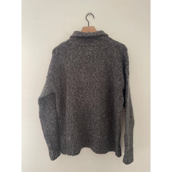 ⭐️ 3/$20 French Connection Gray Wool Collared Sweater Medium Marled Knit - Picture 7 of 9